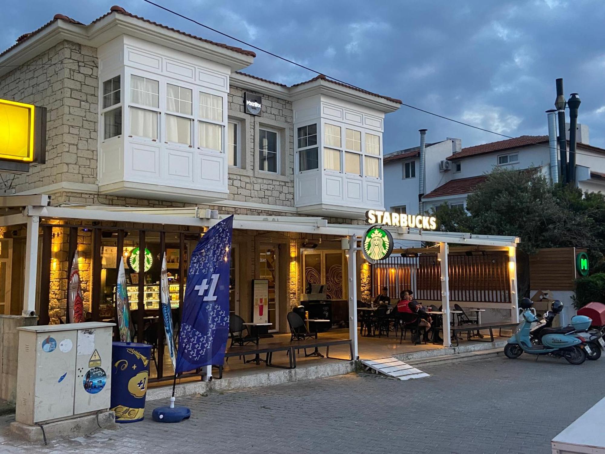 Alacati Moonbox Hotel Exterior photo